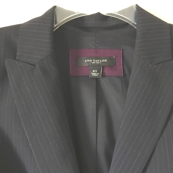 Ann Taylor NWOT NAVY PINSTRIPE BLAZER - Picture 3 of 5